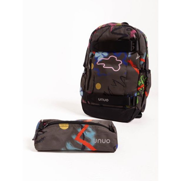 Unuo, Penál, Khaki, Fantazie