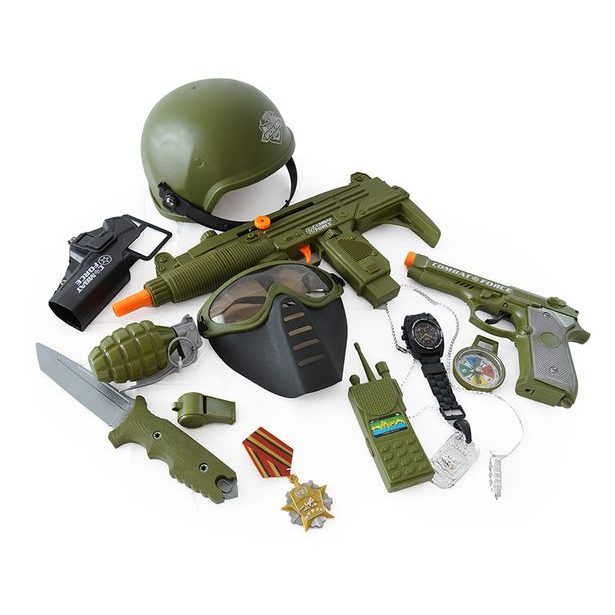 Vojenská sada s helmou