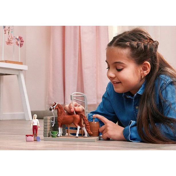 SCHLEICH Sofiin mycí box pro koně