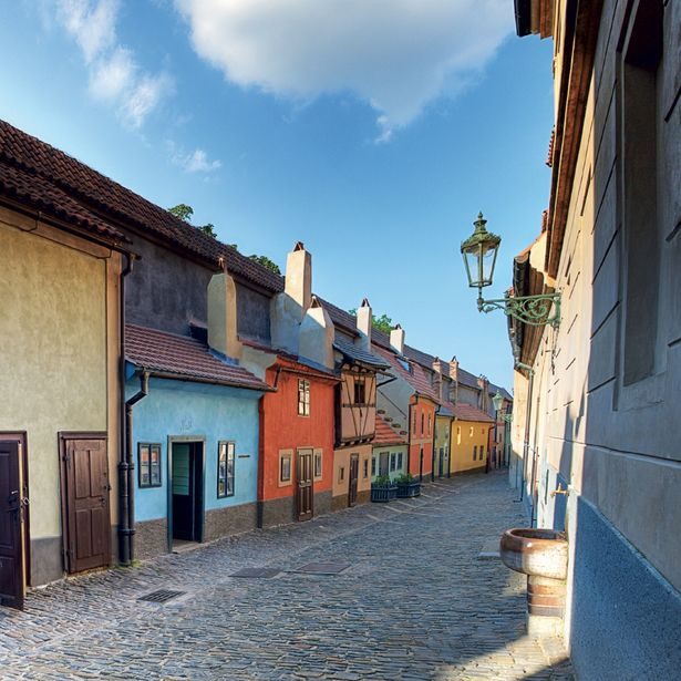 NOTIQUE Poznámkový kalendář Praha 2027, 30 x 30 cm