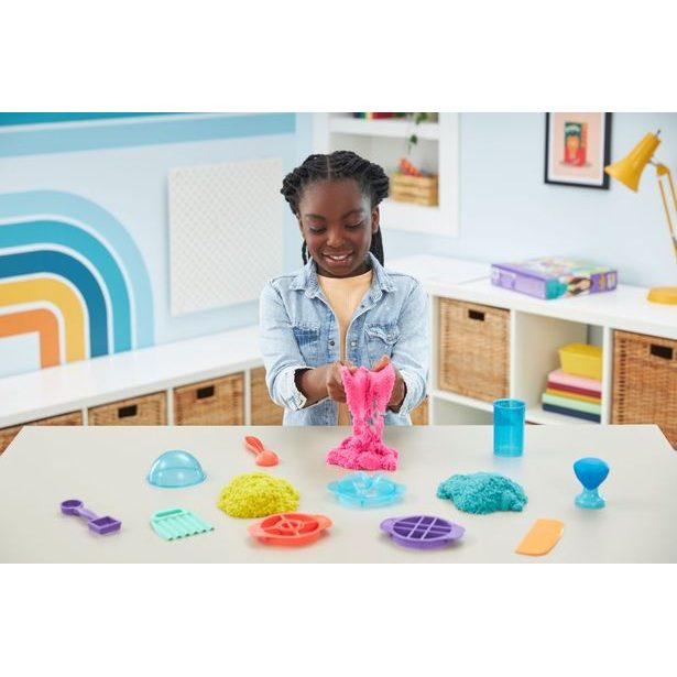 KINETIC SAND ULTIMÁTNÍ SADA PÍSKU S NÁSTROJI