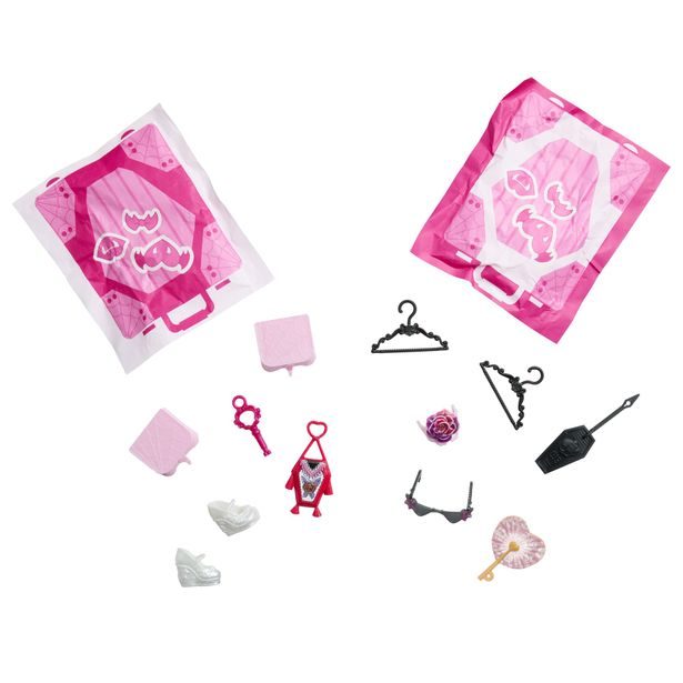 Monster High SKULLTIMATE SECRETS Destination panenka - DRACULAURA