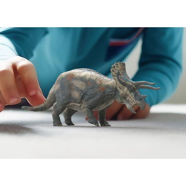 SCHLEICH Prehistorické zvířátko - Triceratops