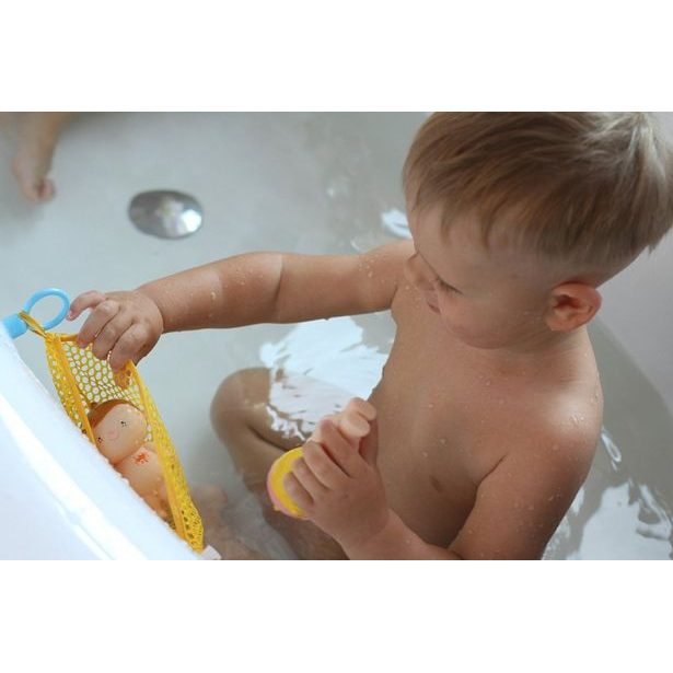 Koupání s Waynem a Julií