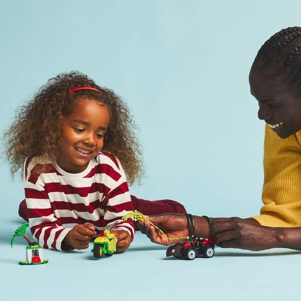 Spin, Electro a honička s dinosauřím vozidlem