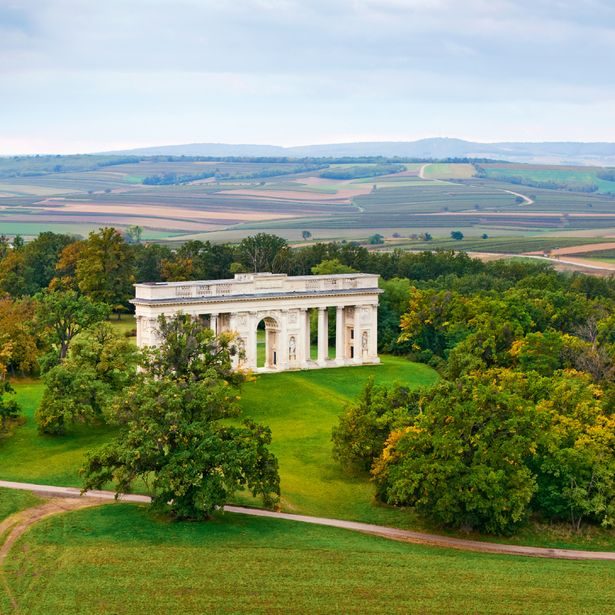 NOTIQUE Poznámkový kalendář Česká republika 2027, 20 x 20 cm