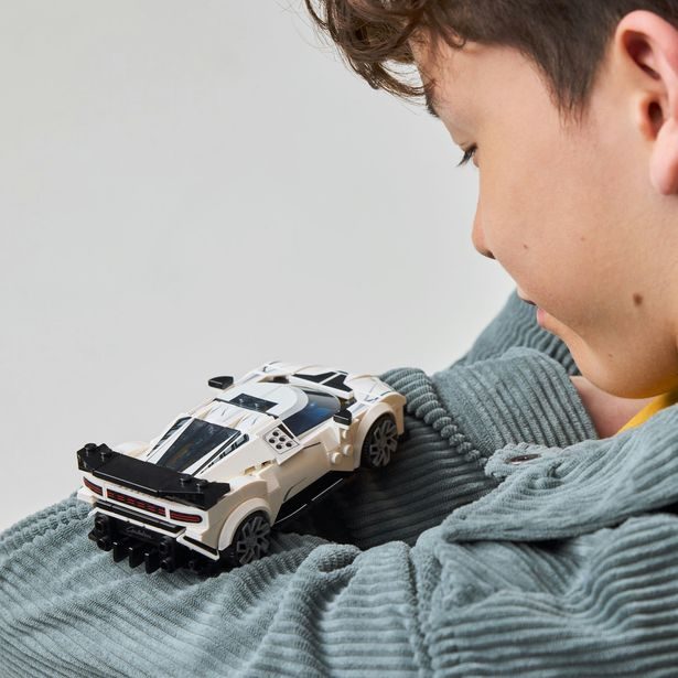 Hyper sportovní auto Bugatti Centodieci