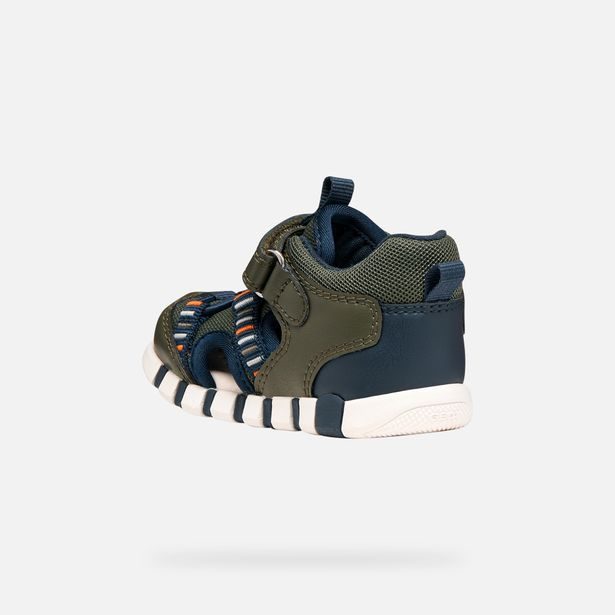 Tmavě modré chlapecké sandály pro první kroky Geox Sandal Iupidoo