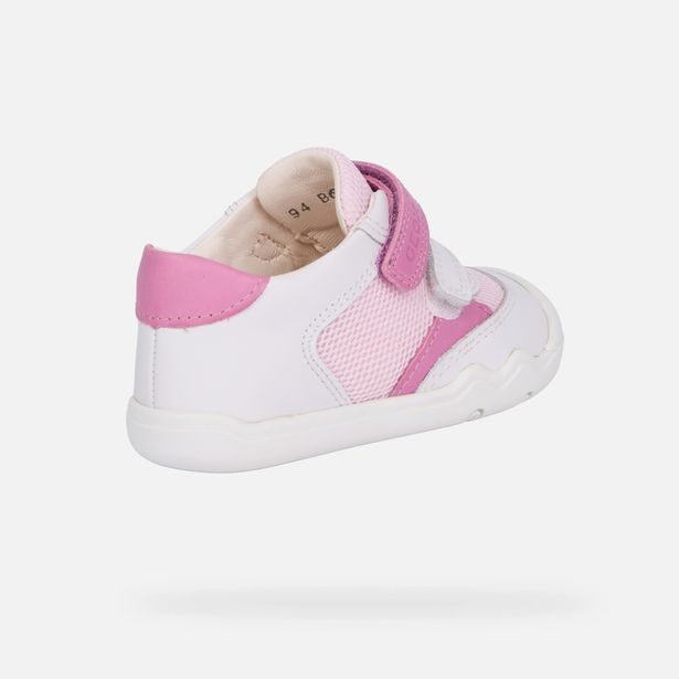 Bílé dívčí barefoot tenisky pro první kroky Geox Steppieup