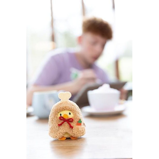 NICI NICI plyš MyMochi Kuře Tschieps 8 cm v kostýmu kuřecí stehýnko a chilli om.,set dár.b. 8,5x6,5x10cm