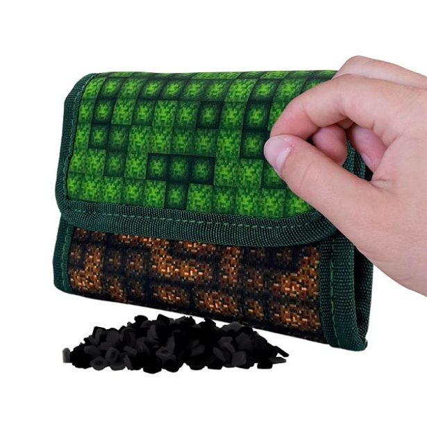 PIXIE CREW PIXIE CREW Peněženka,zelená, Mine&amp;Craft 50 pixelů