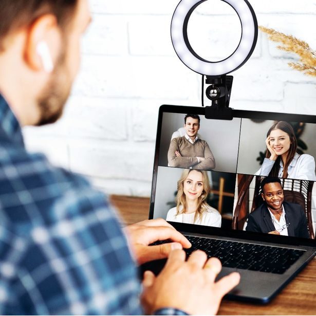 GRUNDIG Kruhové světlo RING LIGHT 48 LED RGB ED-249617