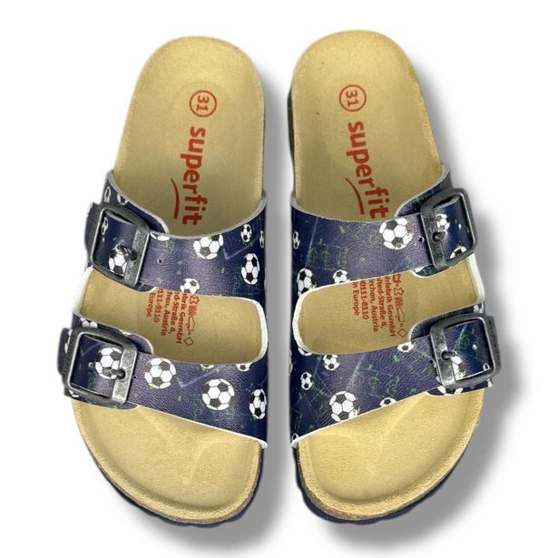 Superfit 1-800111-8110 – chlapecké modré pantofle s motivem fotbalu