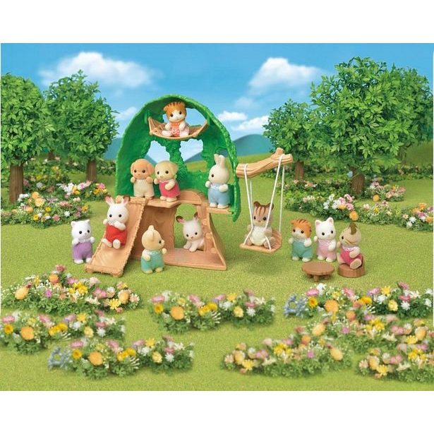 Školkový prolézací strom