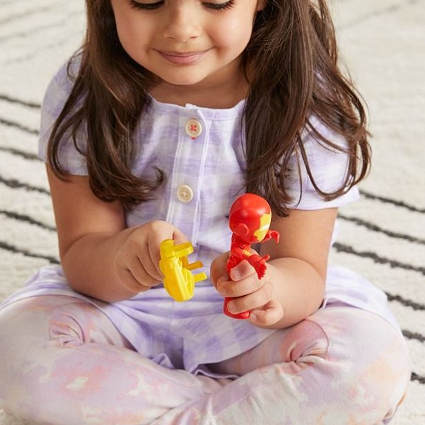 HASBRO - Spiderman HASBRO - Spider-Man Spidey a jeho úžasní přátelé Základní vozidlo Iron Man