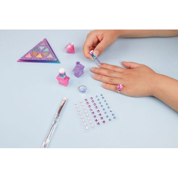 Paletka očních stínů s laky na nehty Mystic Crystal