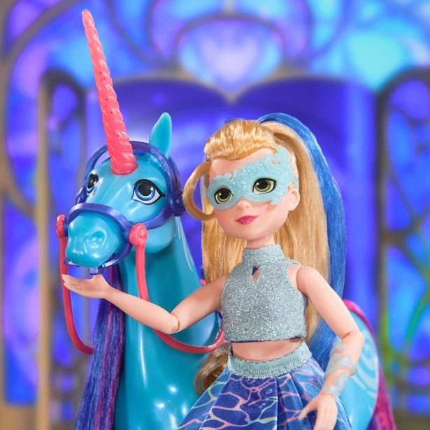 UNICORN ACADEMY DELUXE PANENKA 24 CM ISABEL
