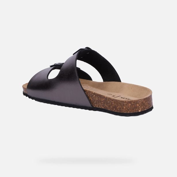 Stříbrné dámské sandály Geox Brionia