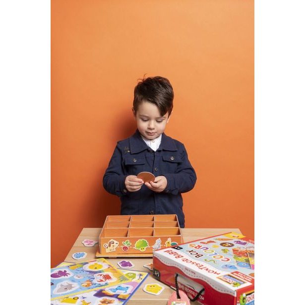 MONTESSORI BABY KRABIČKA - Barvy