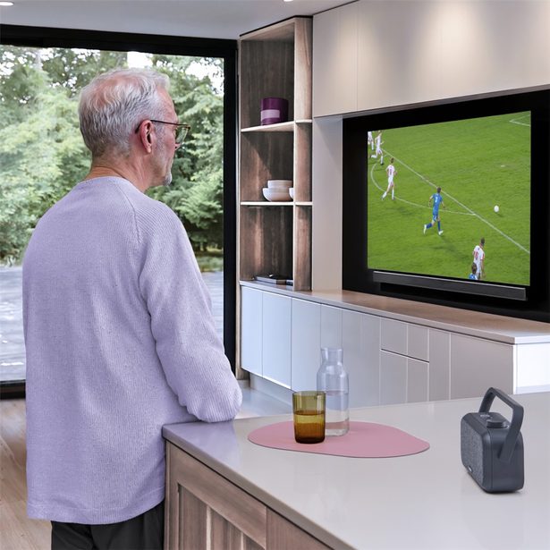 Hama bezdrátový přenosný TV reproduktor, nabíjecí základna s 2,4 GHz vysílačem, Bluetooth