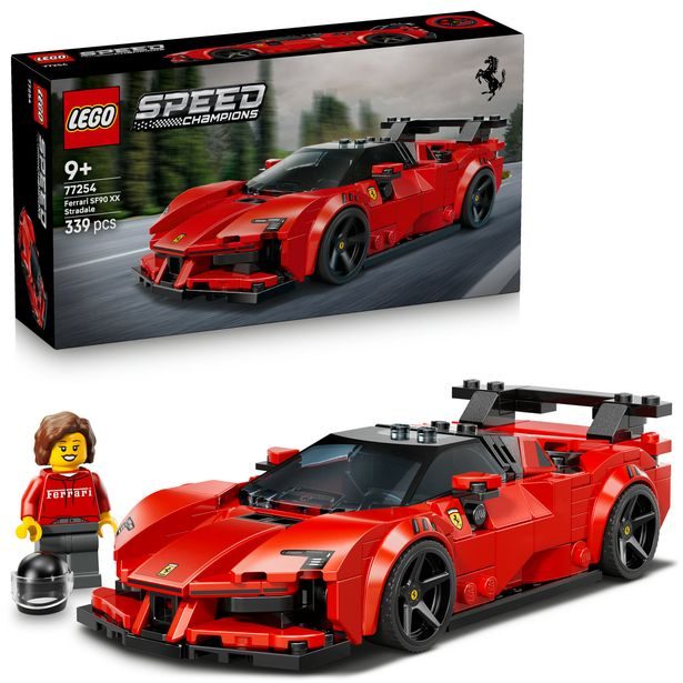 Sportovní auto Ferrari SF90 XX Stradale