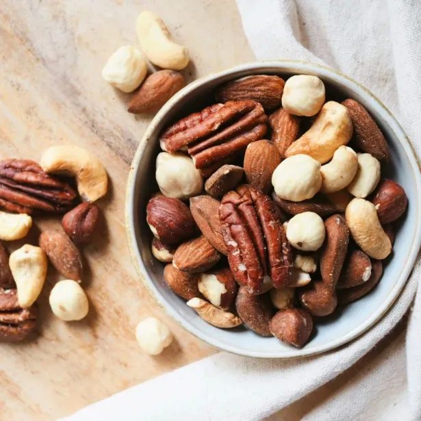 TOPNATUR, Směs ořechů z pece, 500g