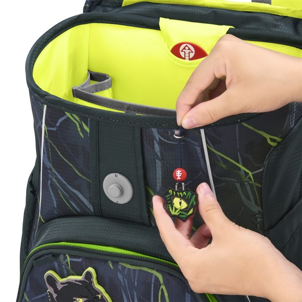 Školní aktovka Step by Step FIT, Danger Cat Chiko, AGR certifikát