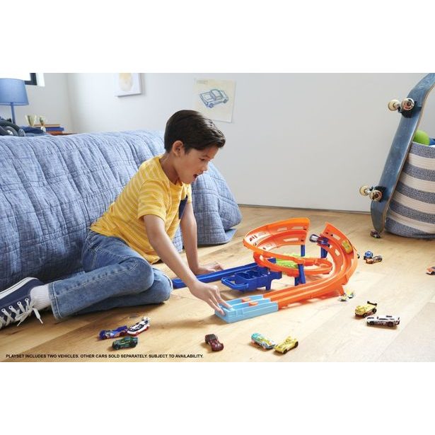 HW DRÁHA S EXTRA ZATÁČKOU