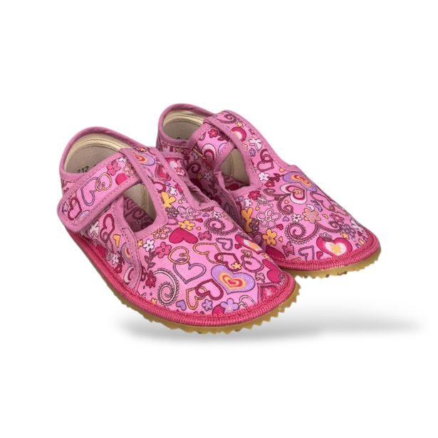 Dívčí BAREFOOT domácí obuv HP Čechtín - Srdce