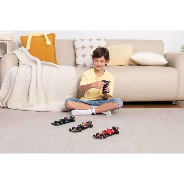 Maisto Maisto RC - Ferrari SF-23 (2023), 16 Charles Leclerc, 1:24, 2,4 GHz, USB