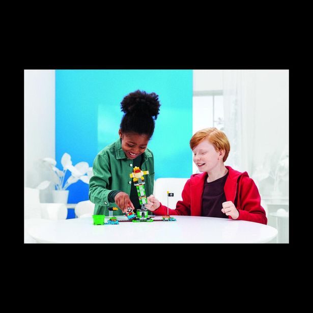 Boss Sumo Bro a padající věž – rozšiřující set