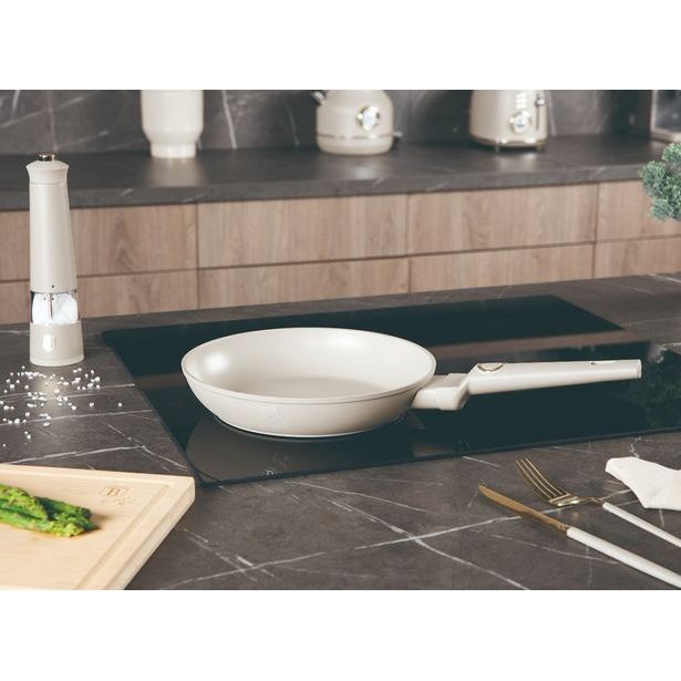 BERLINGERHAUS Sada pánví s titanovým povrchem 3 ks Sahara Collection BH-8078