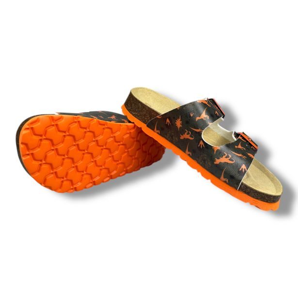 Superfit chlapecké pantofle oranžové s dinosaurem 1-800111-5400 – do školy