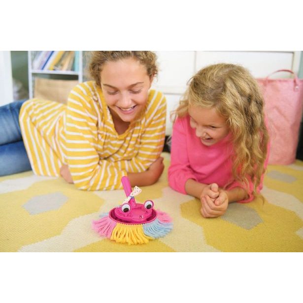 Slečna uklízecí robot