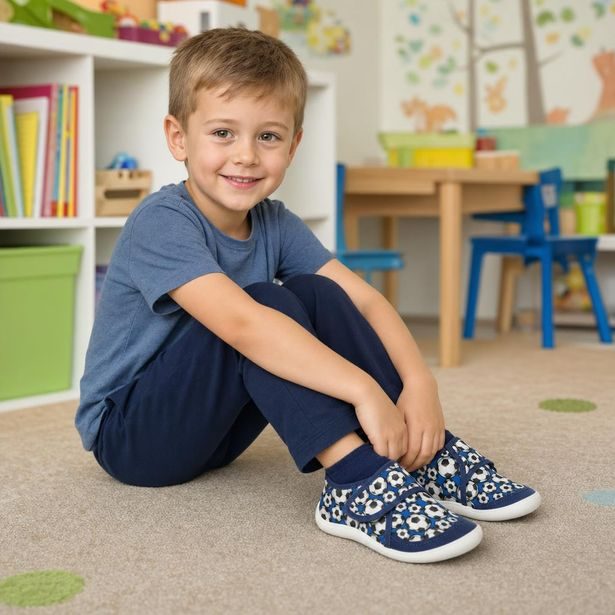 Chlapecké BAREFOOT boty Befado fotbalové míče