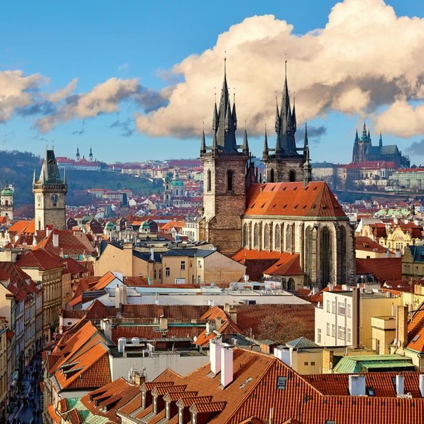 NOTIQUE Poznámkový kalendář Česká republika 2027, 20 x 20 cm