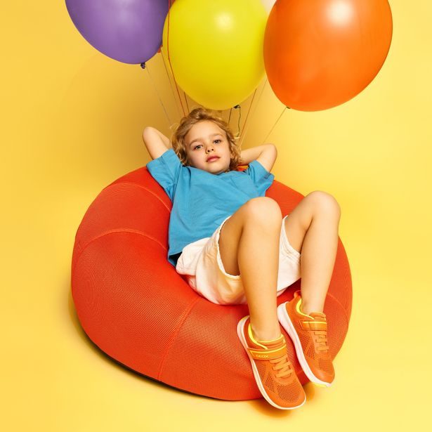 Oranžové chlapecké barefoot tenisky Geox Foot-run