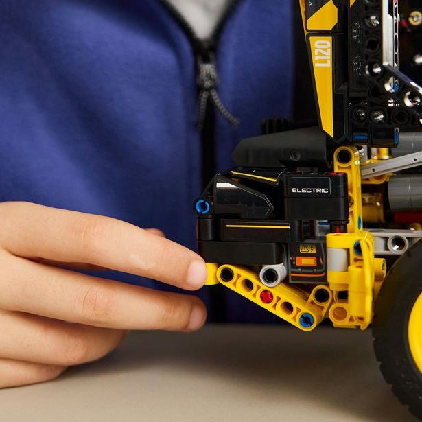 Kolový nakladač Volvo L120 Electric