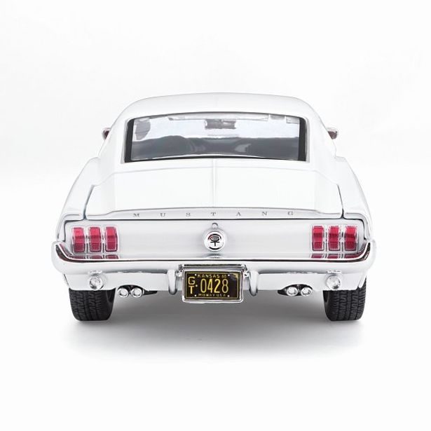 Maisto Maisto - 1968 Ford Mustang GT Cobra Jet, bílá, 1:18