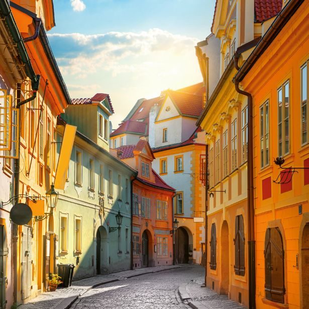 NOTIQUE Poznámkový kalendář Praha 2027, 20 x 20 cm