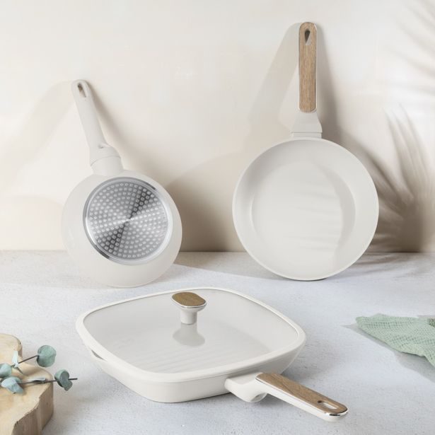 BERLINGERHAUS Sada pánví s titanovým povrchem 4 ks Sahara Nordic Collection BH-8323