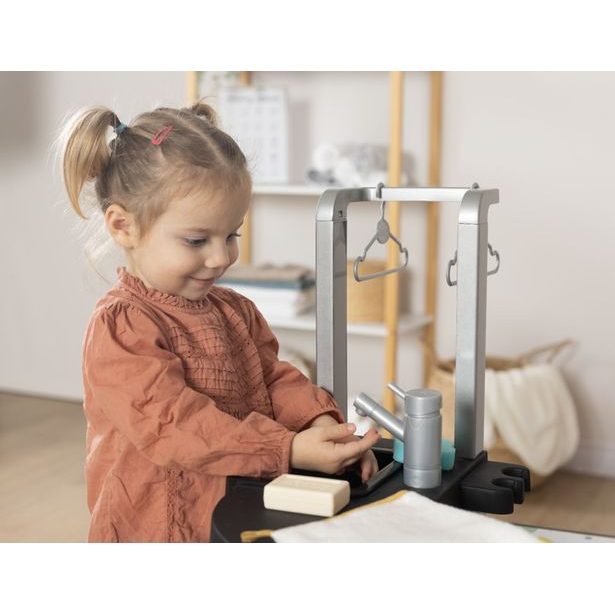 Prádelna 3v1 s žehličkou a tyčovým vysavačem Rowenta