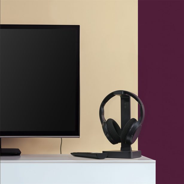 Hama bezdrátová TV sluchátka, nabíjecí základna s 2,4 GHz vysílačem, Bluetooth