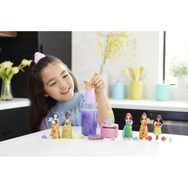 DP COLOR REVEAL KRÁLOVSKÁ MALÁ PANENKA S KVĚTINAMI ASST