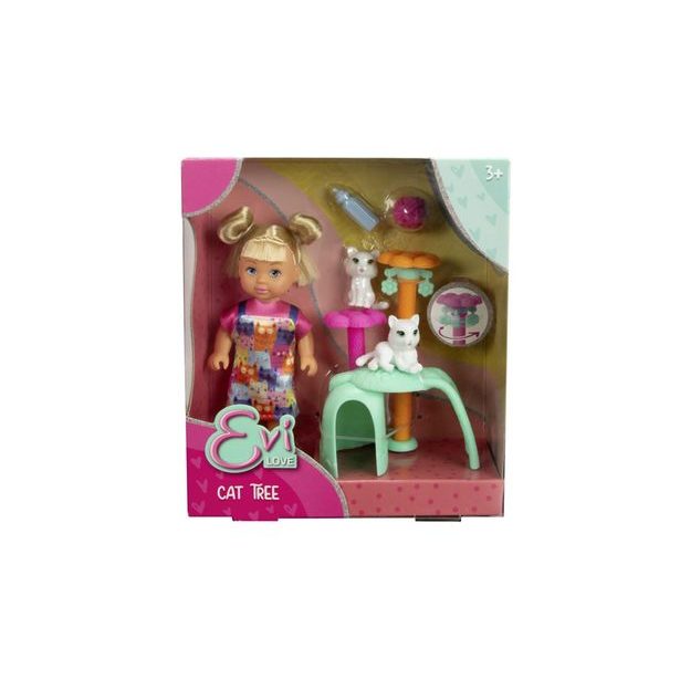Panenka Evička se škrabadlem pro kočky