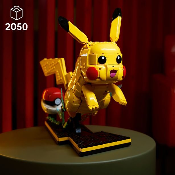 Pikachu a Pokébal