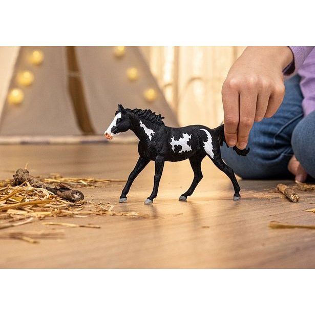SCHLEICH Zvířátko - Valach paint horse