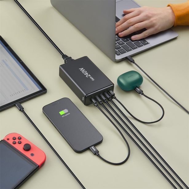 Hama USB nabíjecí stanice GaN, 4x USB-C PD, 1x USB-A QC, 240 W