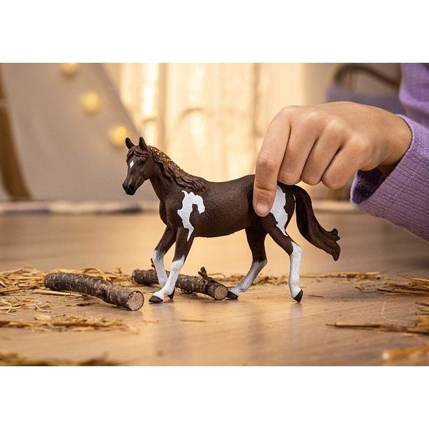 SCHLEICH Zvířátko - Klisna paint horse