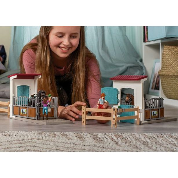 SCHLEICH Box pro koně Lisa a Storm